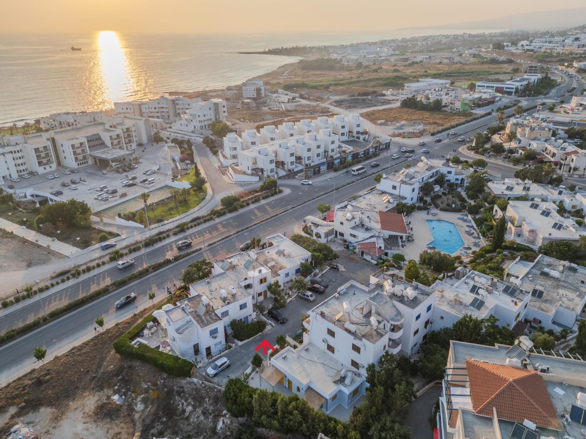 H&o Solmare By The Sea Apartment